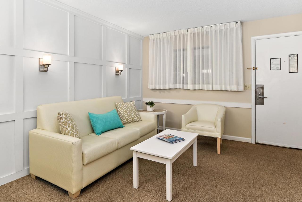 Brighton Suites Hotel Рехобот Бич Экстерьер фото